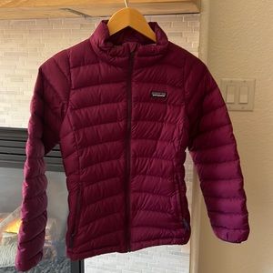 Girls Patagonia Puffer in Raspberry. Kids L (12). Excellent condition!